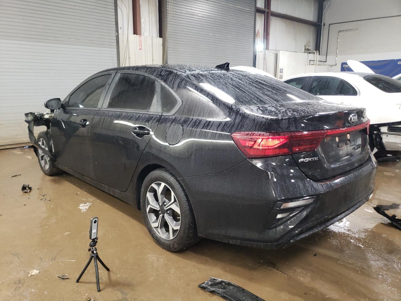 2019 Kia Forte - Image 2