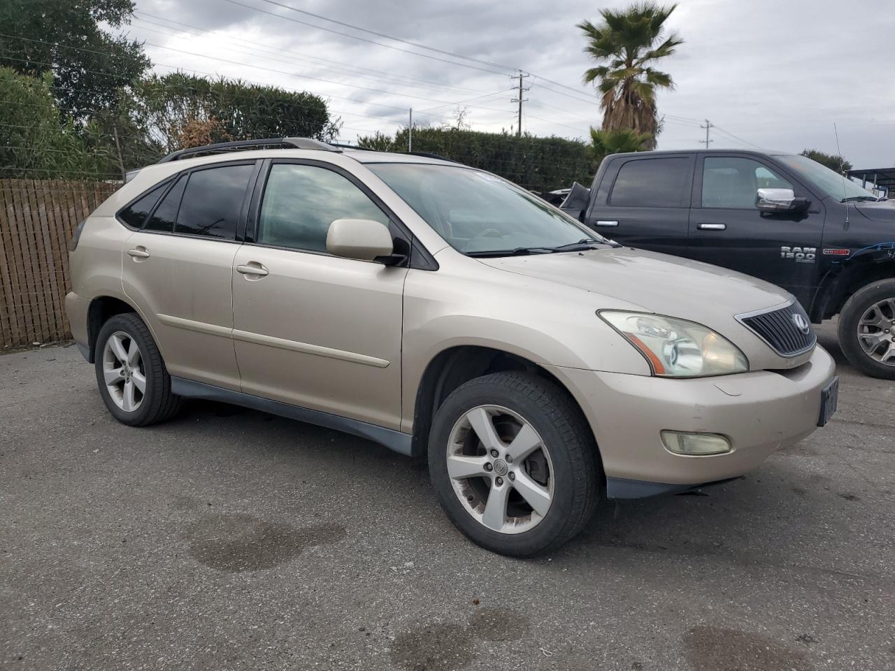 2005 Lexus RX - Image 4
