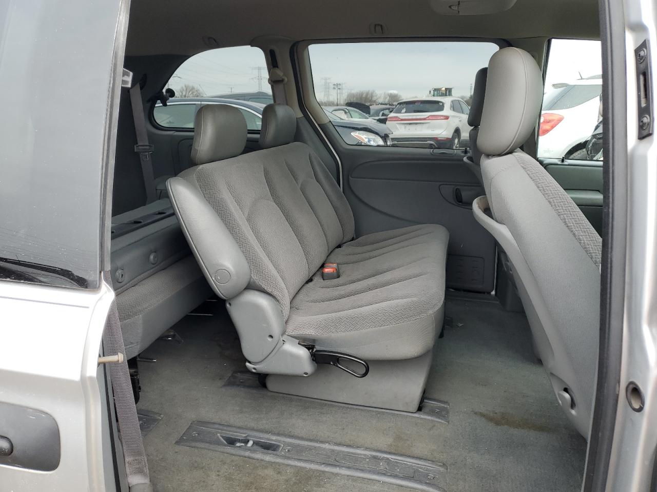 2006 Dodge Caravan - Image 10