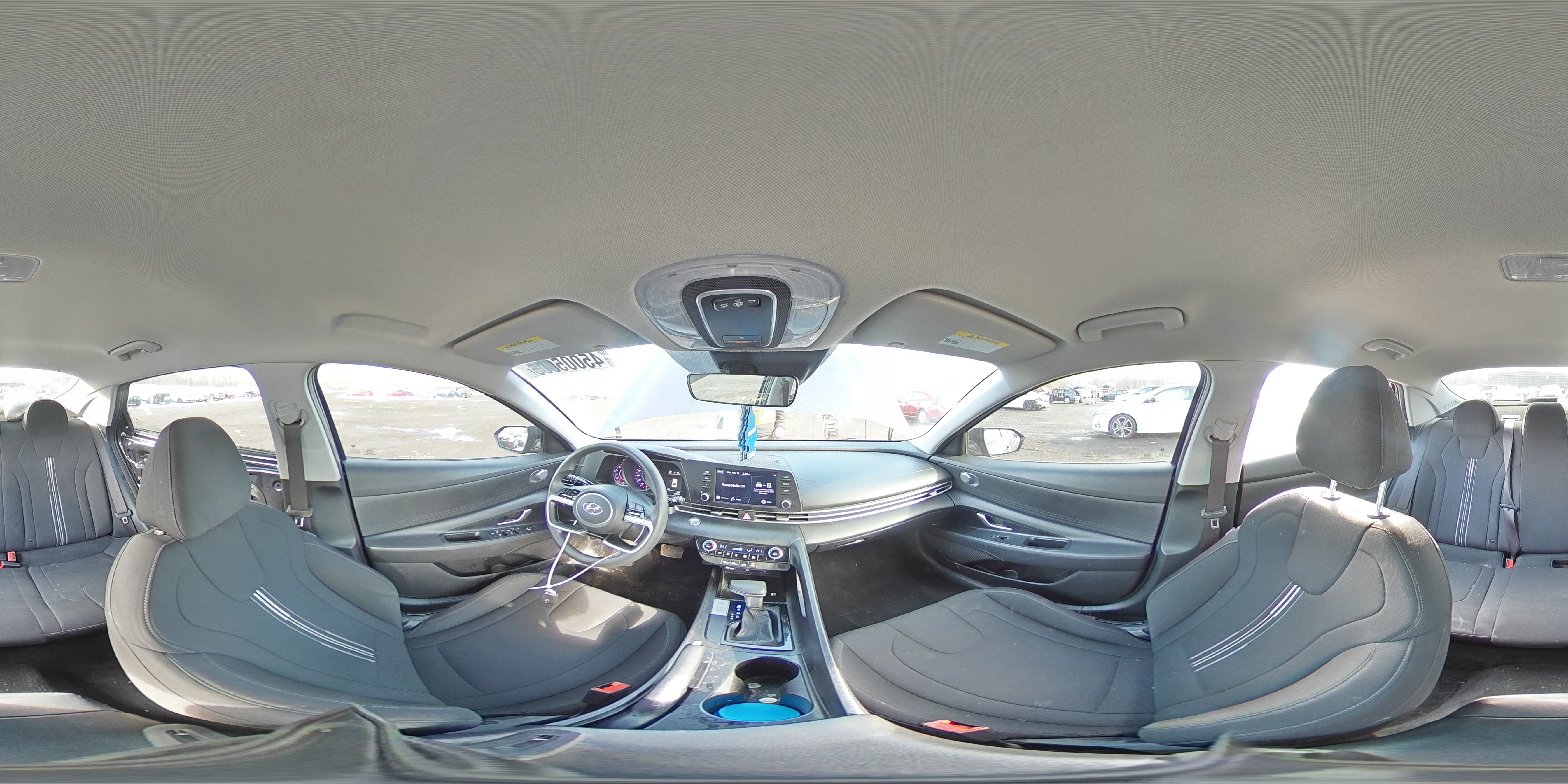2021 Hyundai Elantra - Image 13