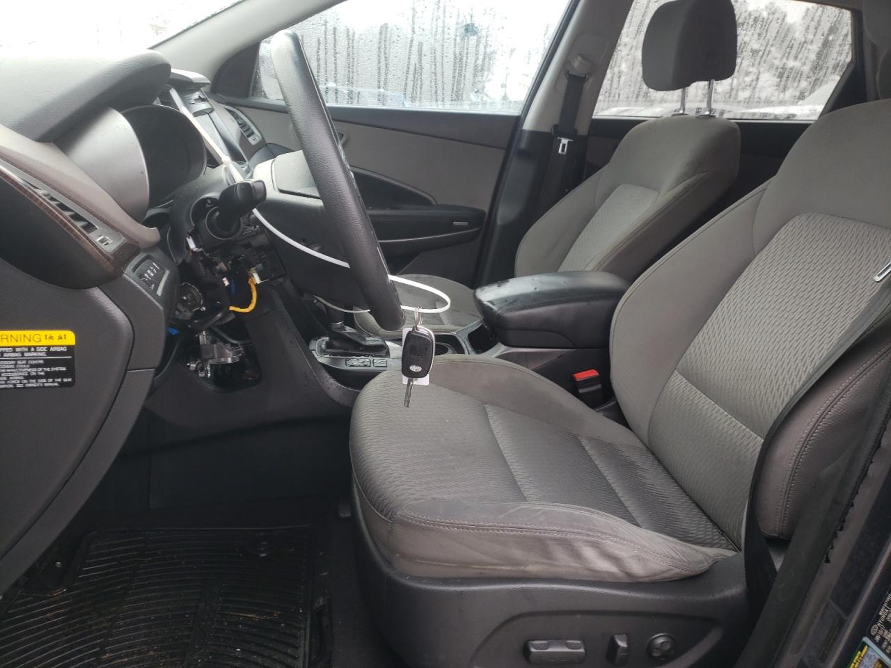 2017 Hyundai Santa Fe - Image 7