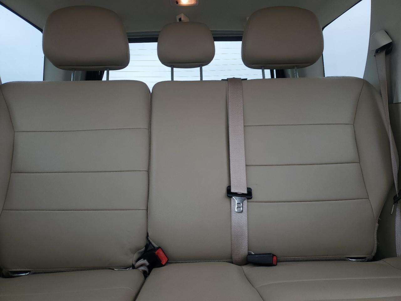 2011 Ford Escape - Image 10