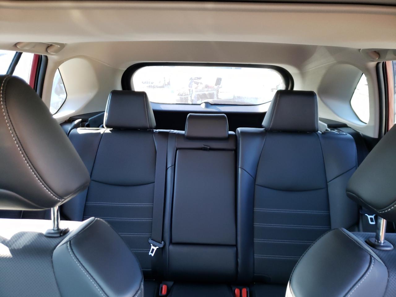 2023 Toyota RAV 4 - Image 10