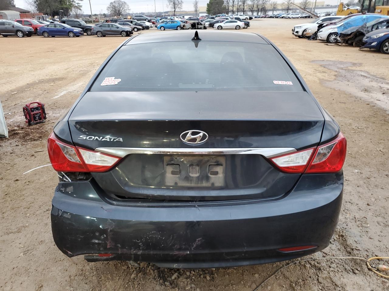2011 Hyundai Sonata - Image 6