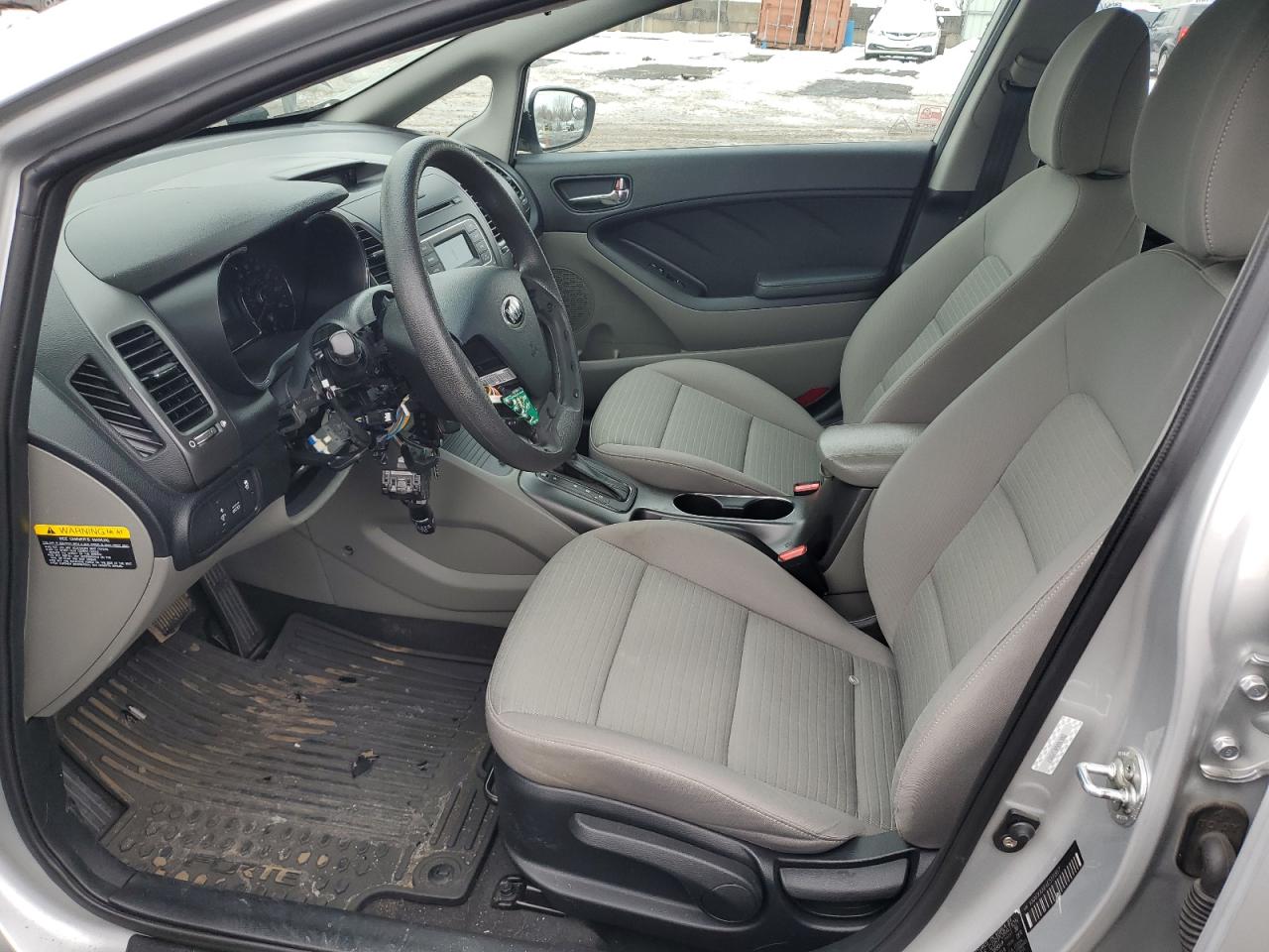 2014 Kia Forte - Image 7