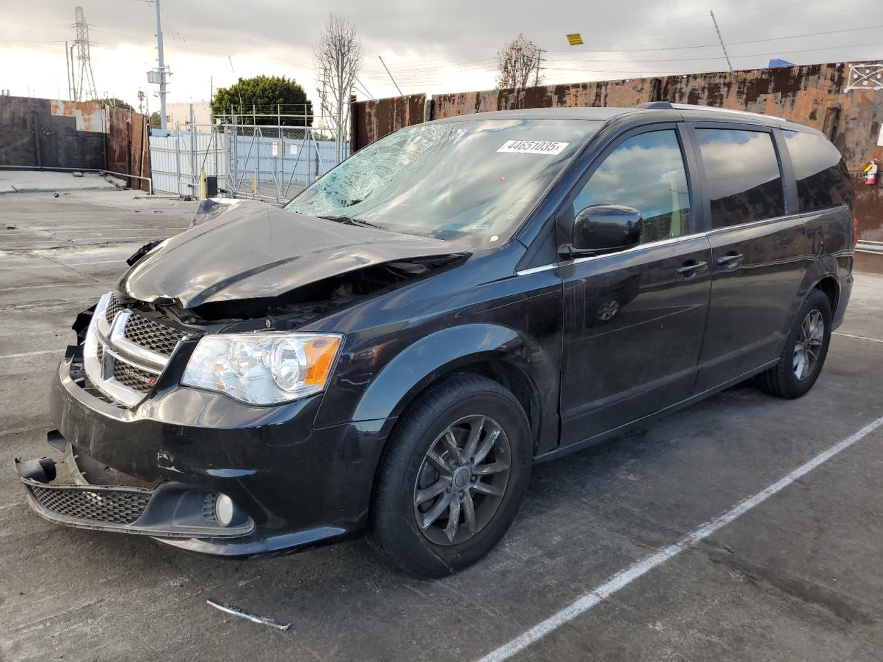 2020 Dodge Caravan - Image 1