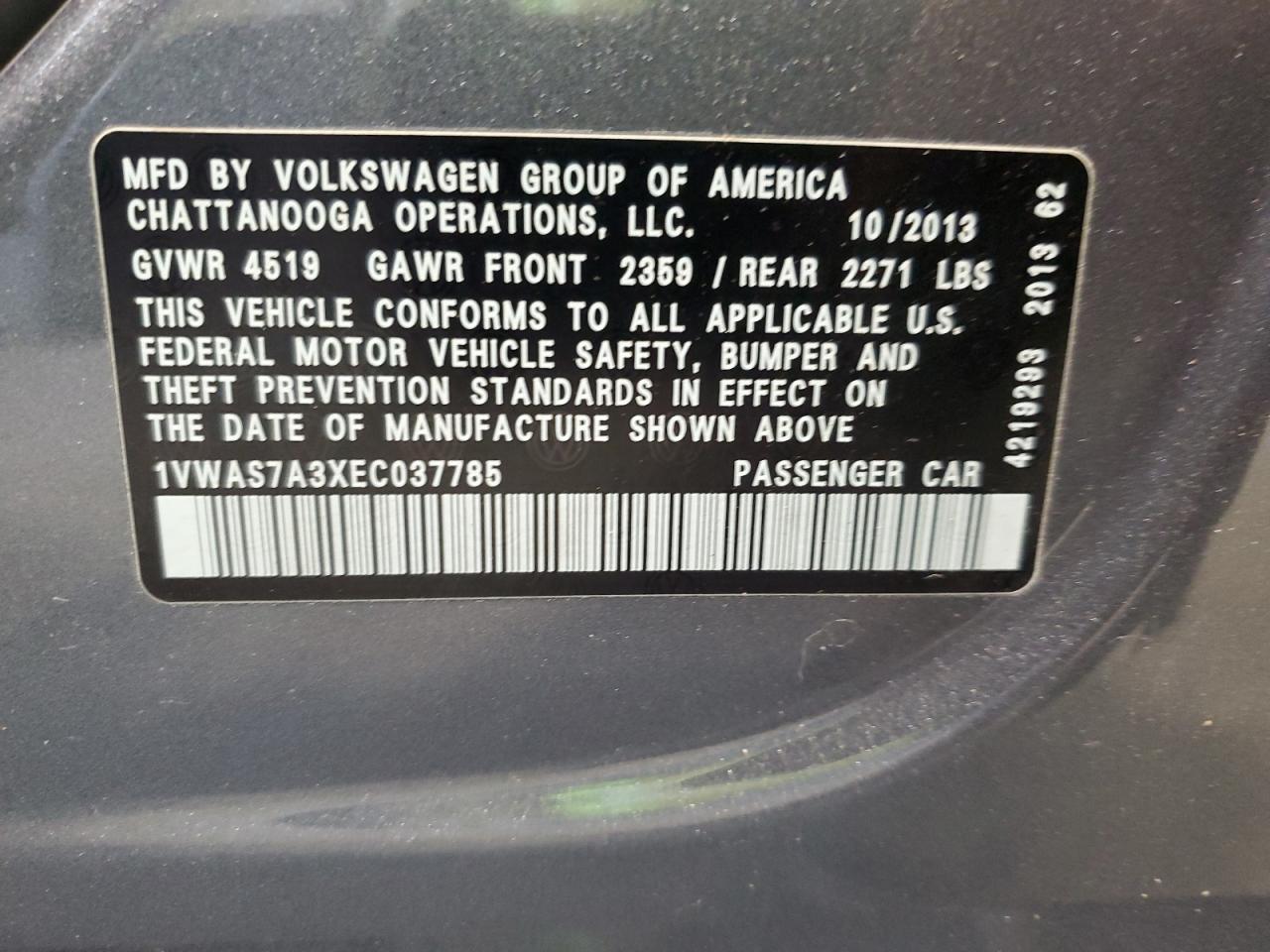 2014 Volkswagen Passat - Image 12