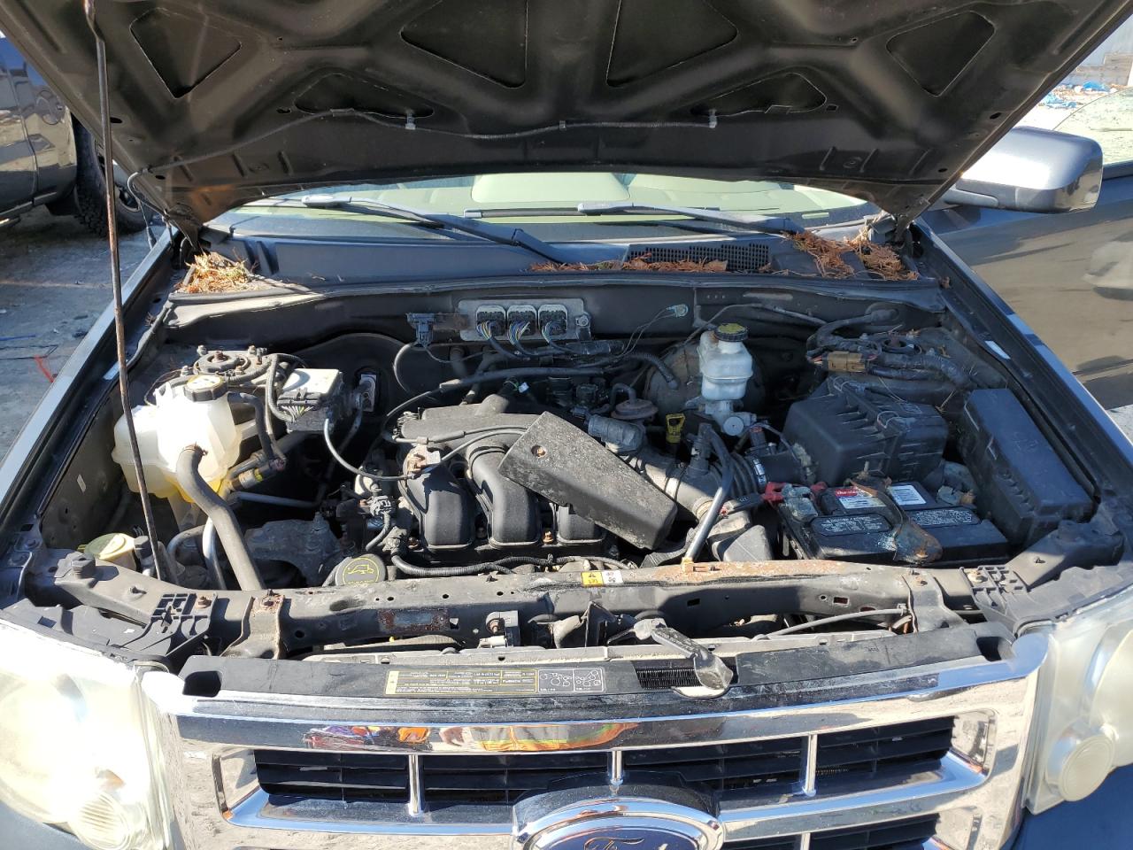 2008 Ford Escape - Image 12