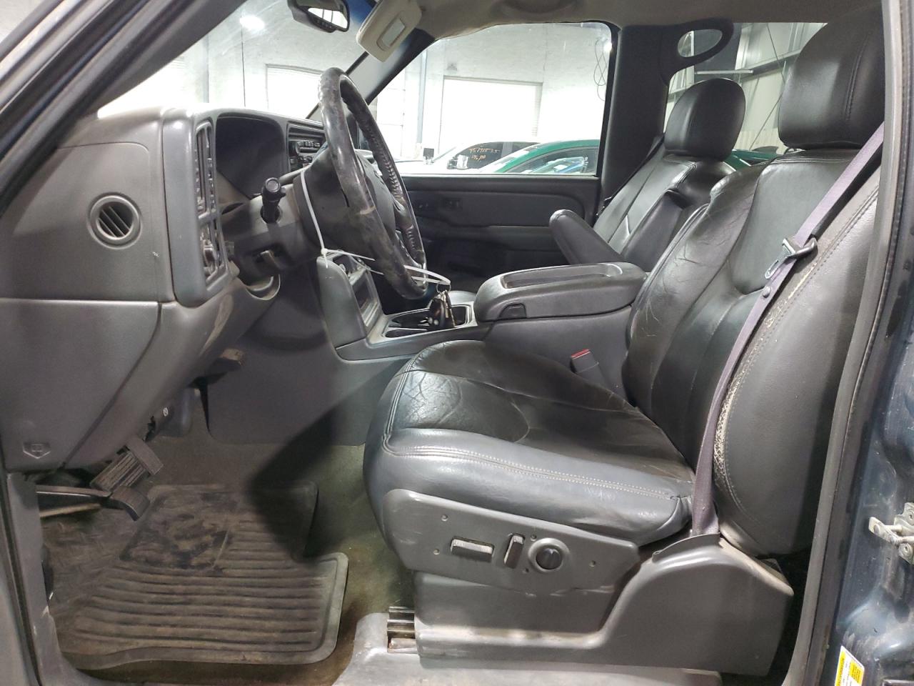 2006 Chevrolet Silverado - Image 7