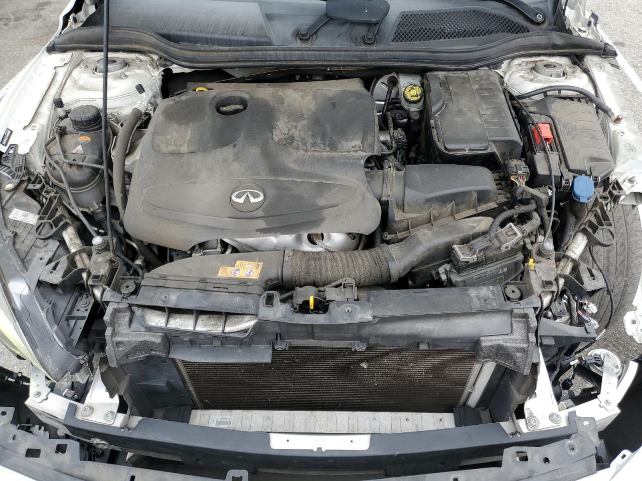 2017 Infiniti QX30 - Image 11
