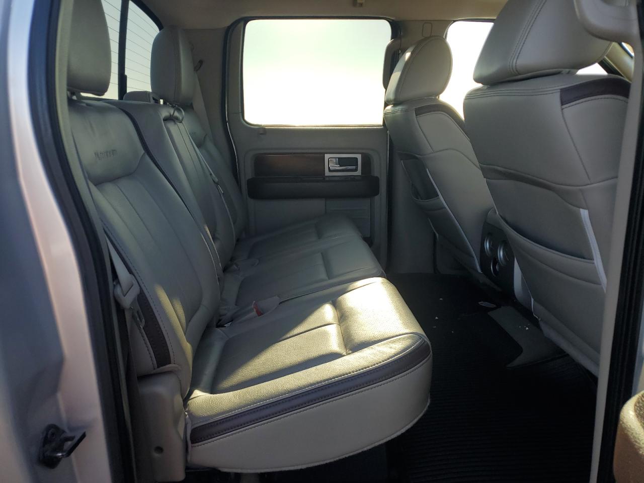 2010 Ford F-150 - Image 10