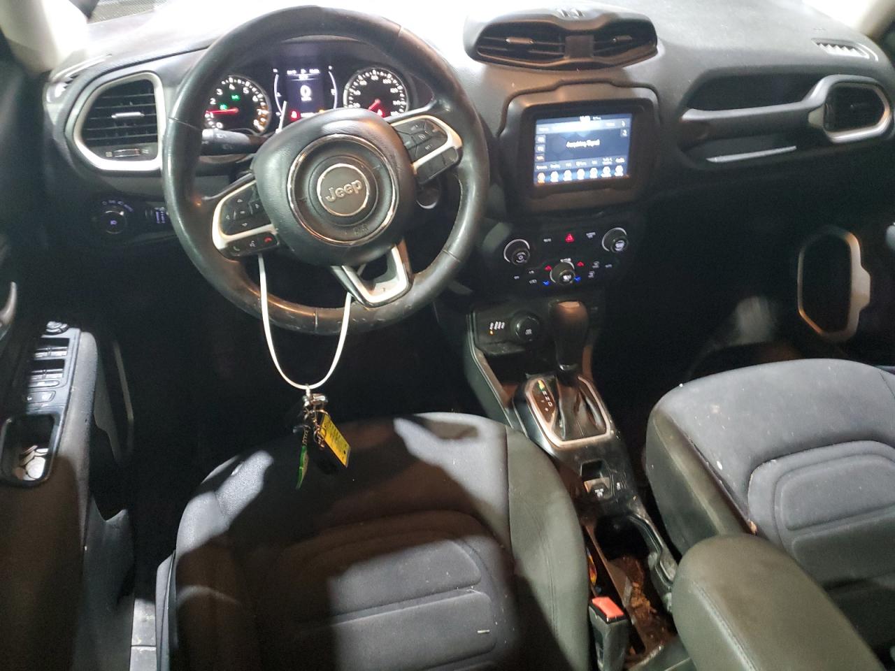 2018 Jeep Renegade - Image 8