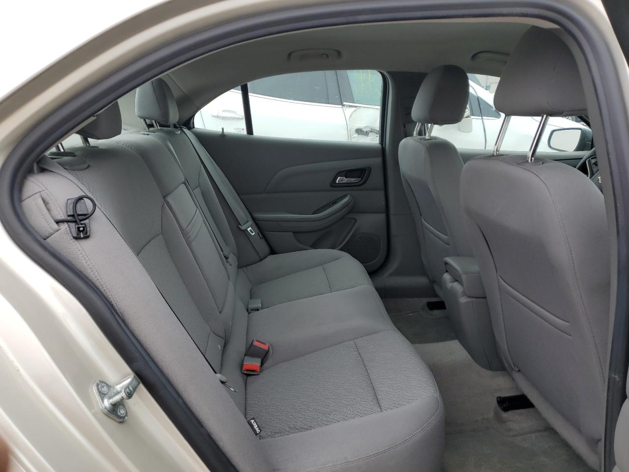 2013 Chevrolet Malibu - Image 10