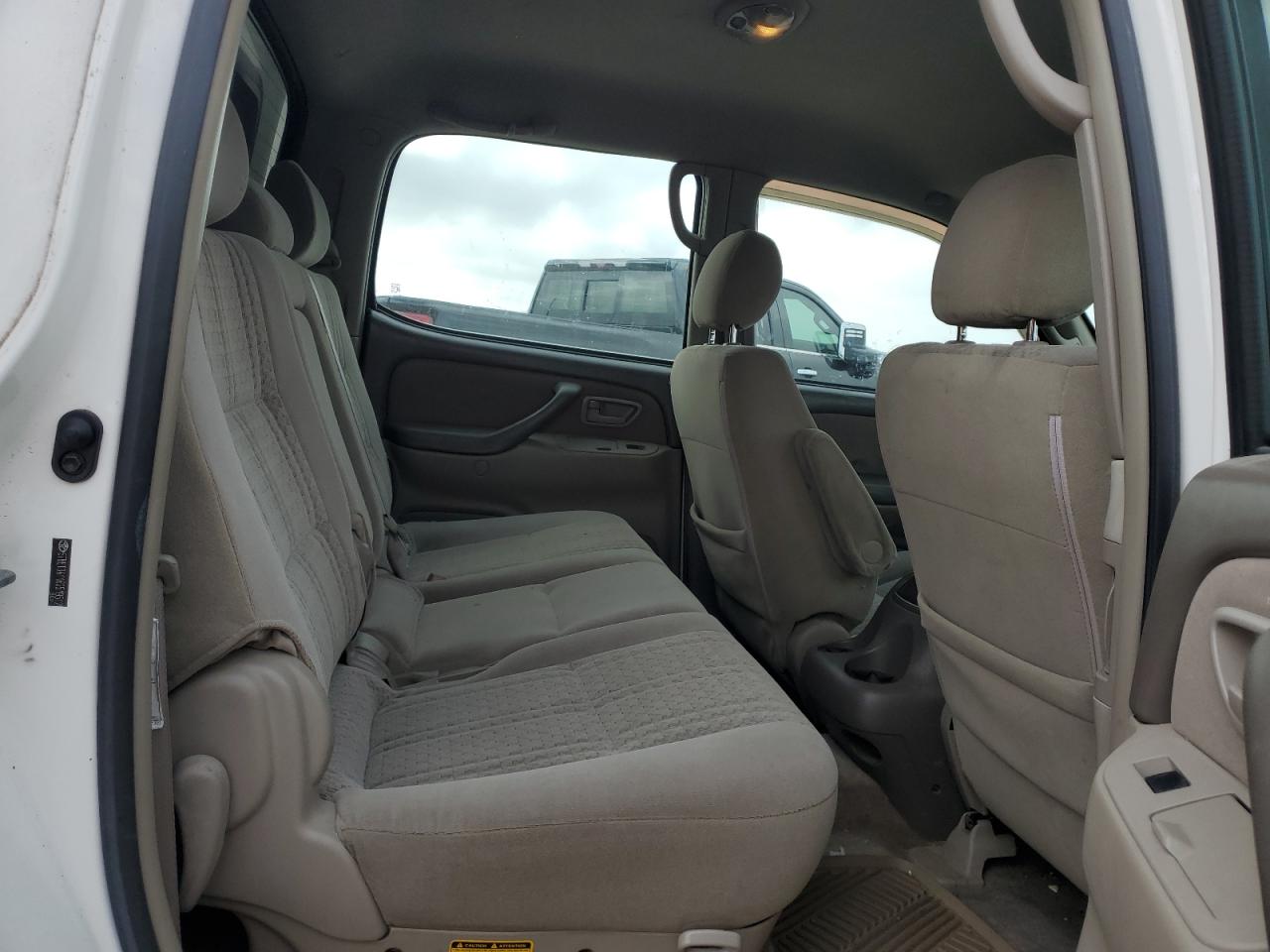2006 Toyota Tundra - Image 10