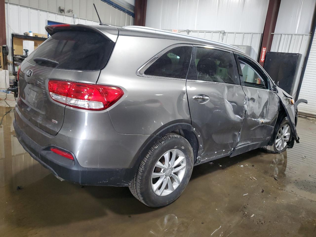 2017 Kia Sorento - Image 3
