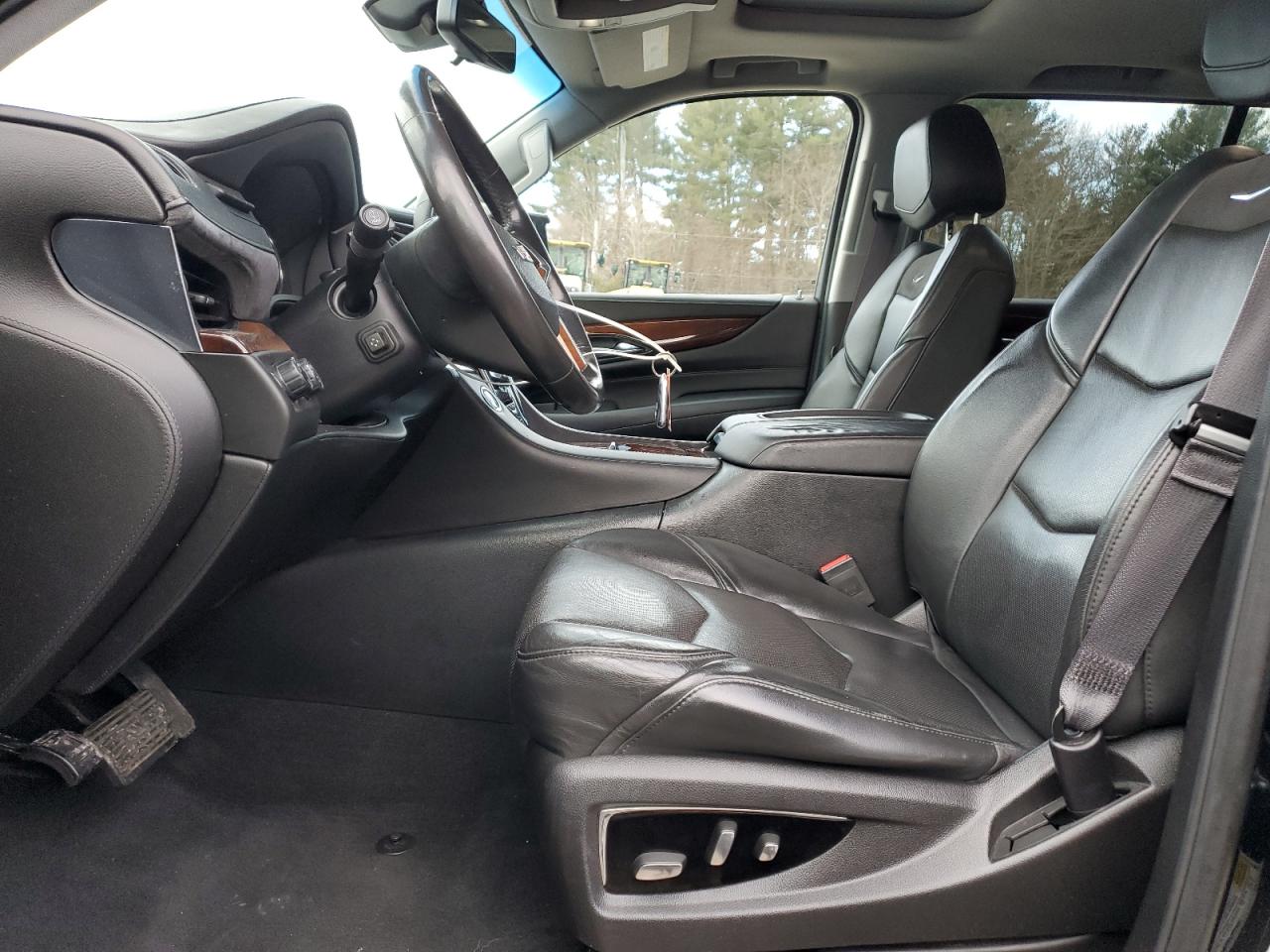 2017 Cadillac Escalade - Image 7