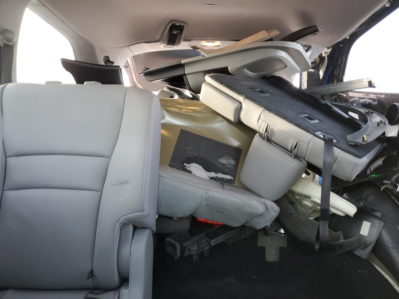 2017 Honda Pilot - Image 10