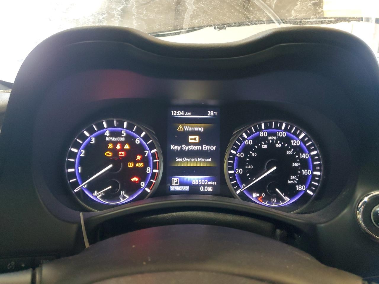 2018 Infiniti Q60 - Image 9