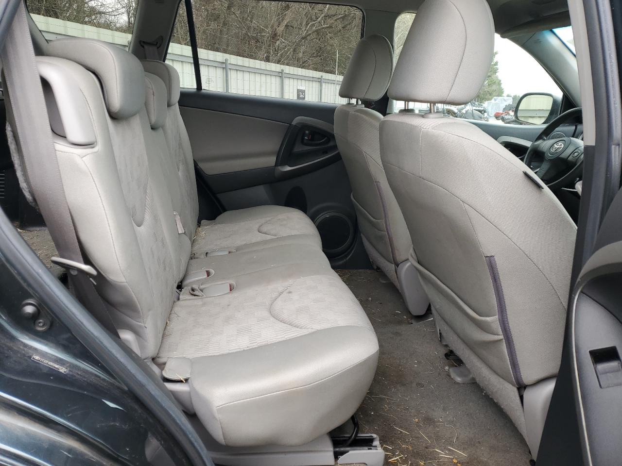 2010 Toyota RAV 4 - Image 11