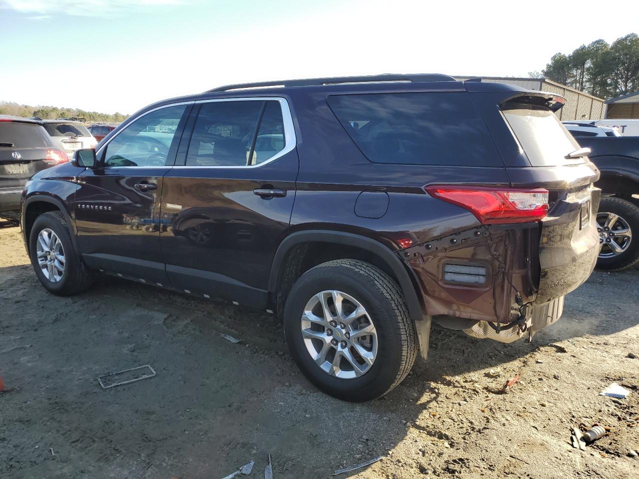 2021 Chevrolet Traverse - Image 2