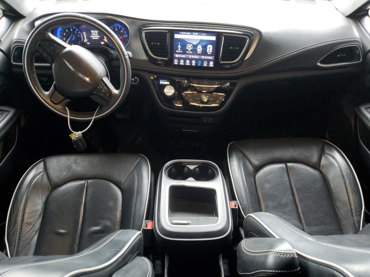 2020 Chrysler Pacifica - Image 8