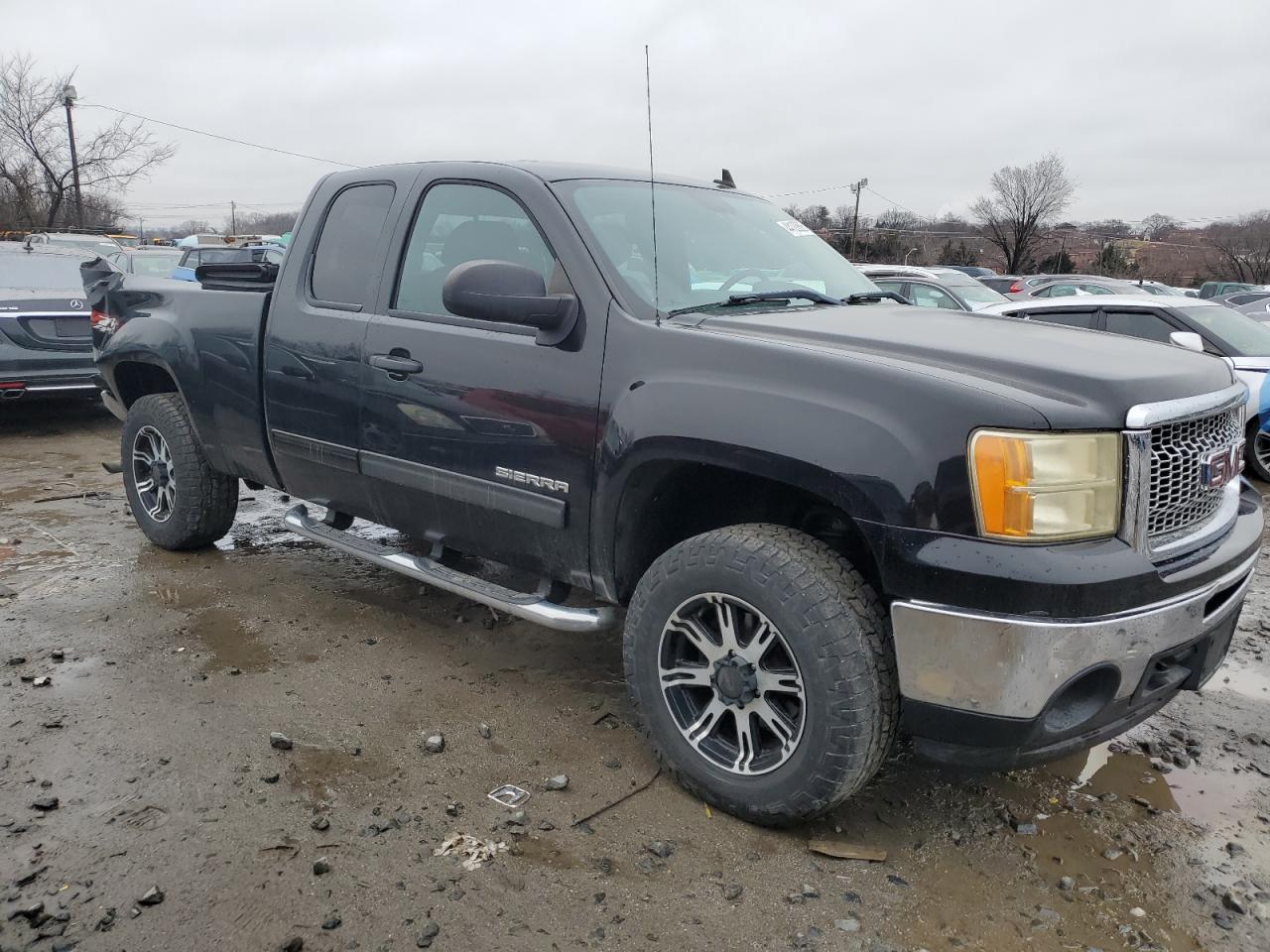 2013 GMC Sierra - Image 4
