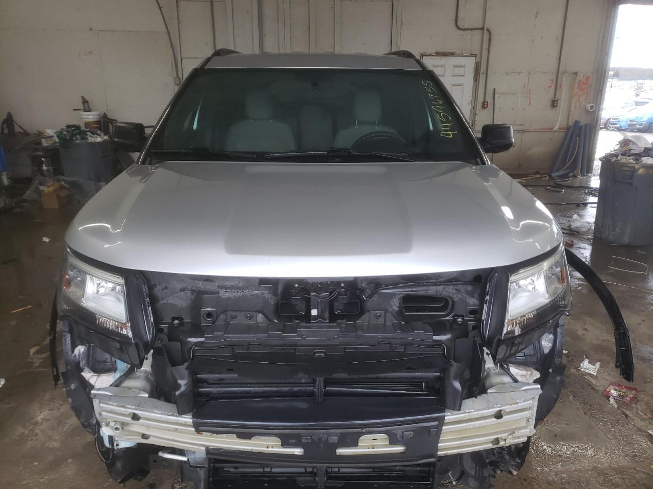 2018 Ford Explorer - Image 5