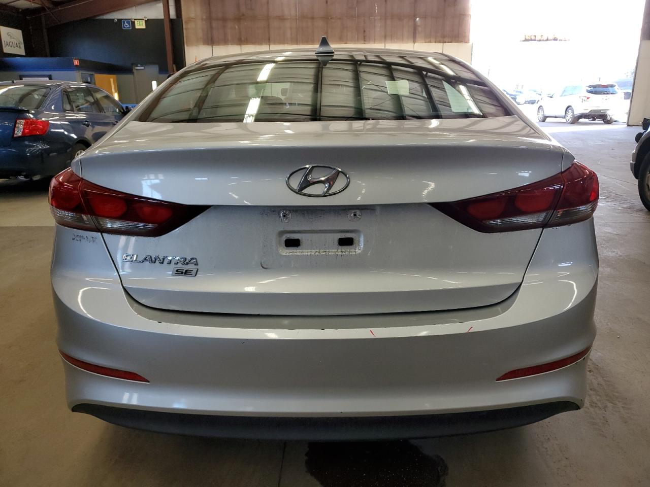 2017 Hyundai Elantra - Image 6