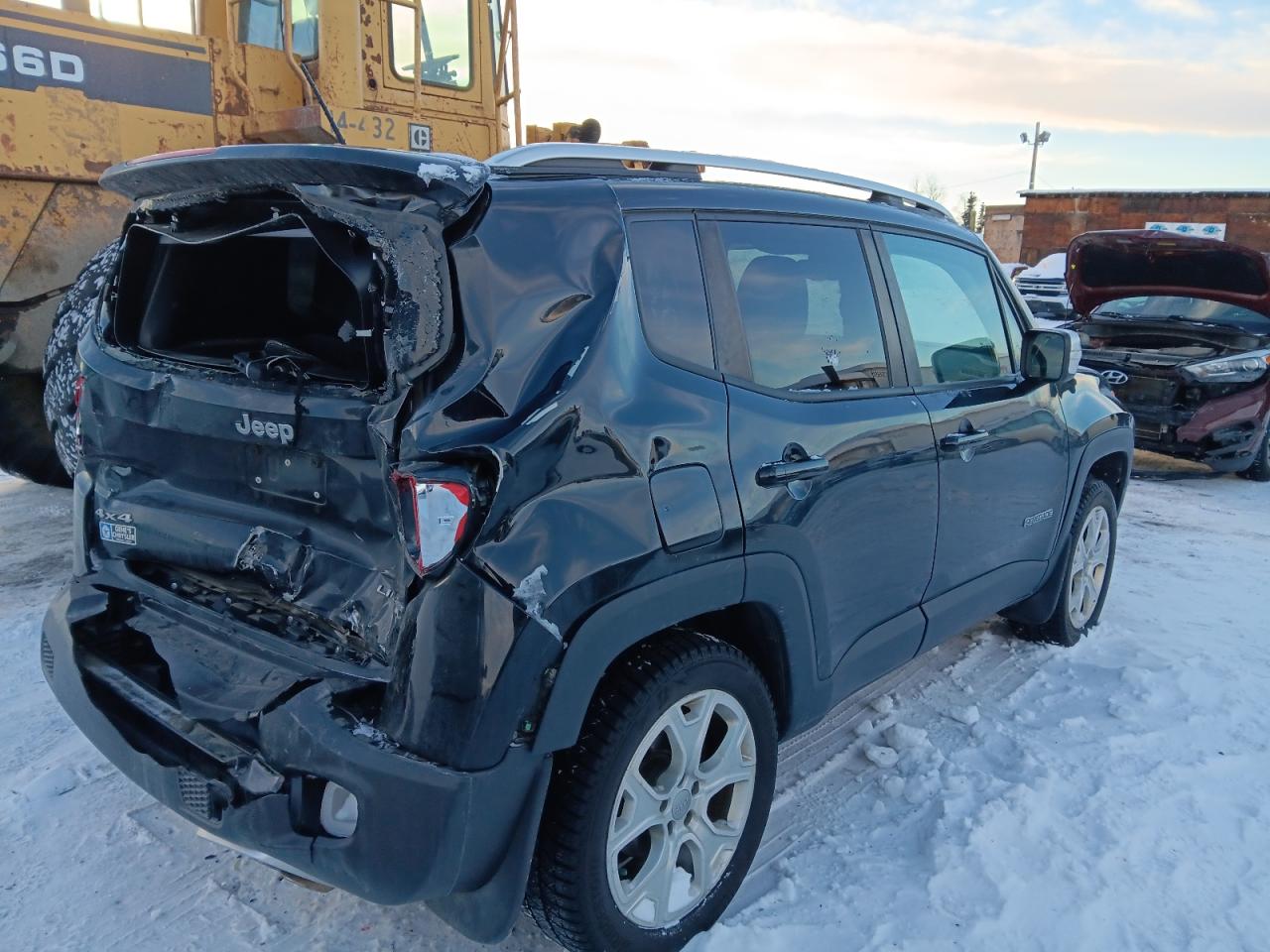 2015 Jeep Renegade - Image 3