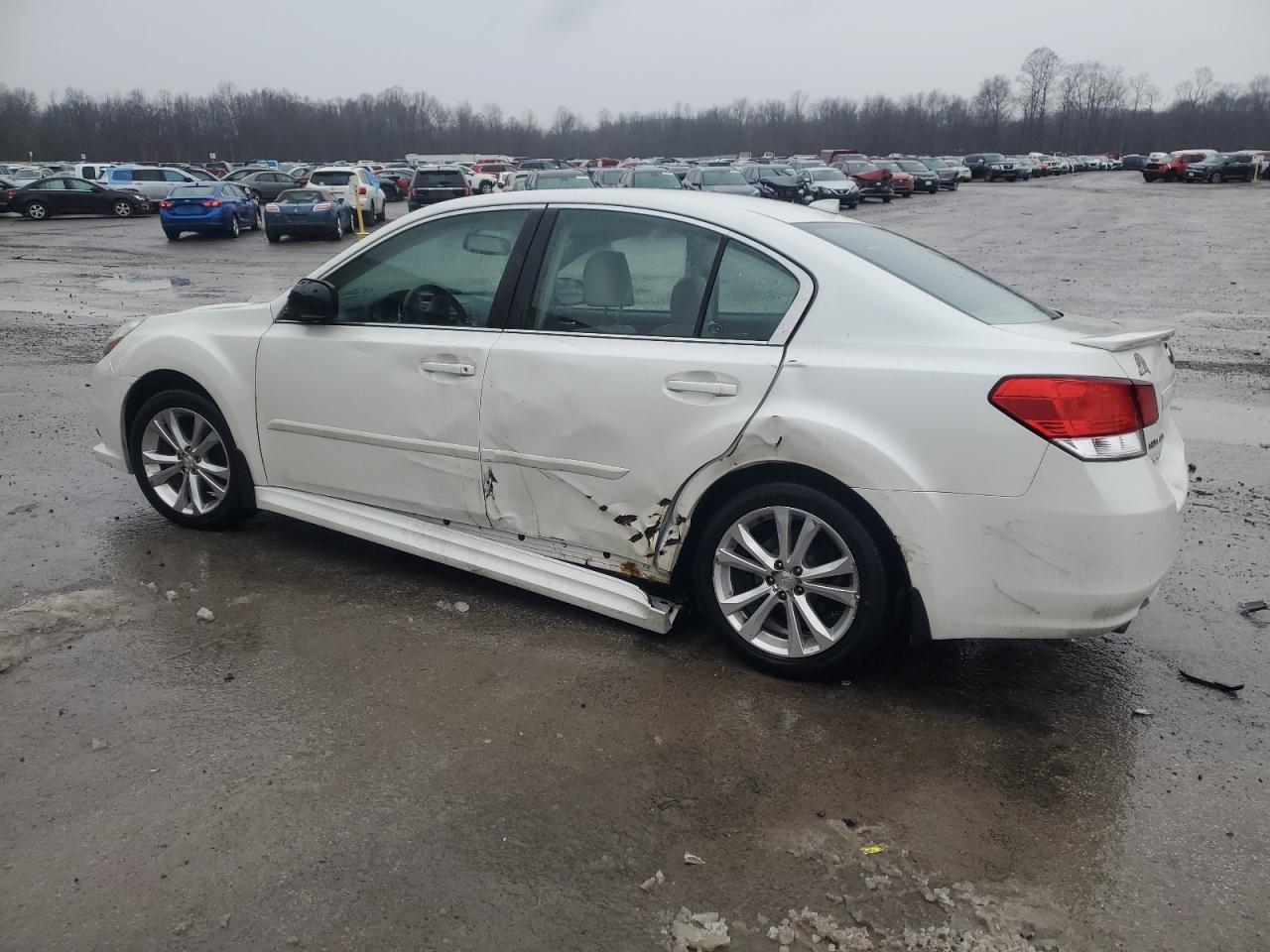 2014 Subaru Legacy - Image 2
