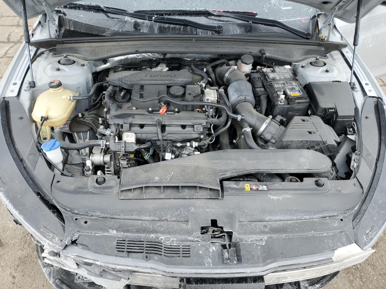 2021 Kia K5 - Image 12