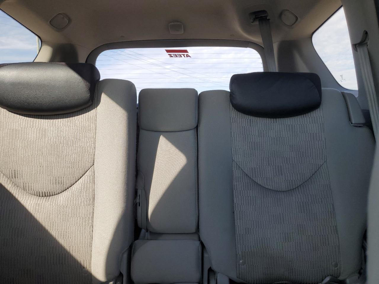 2011 Toyota RAV 4 - Image 10