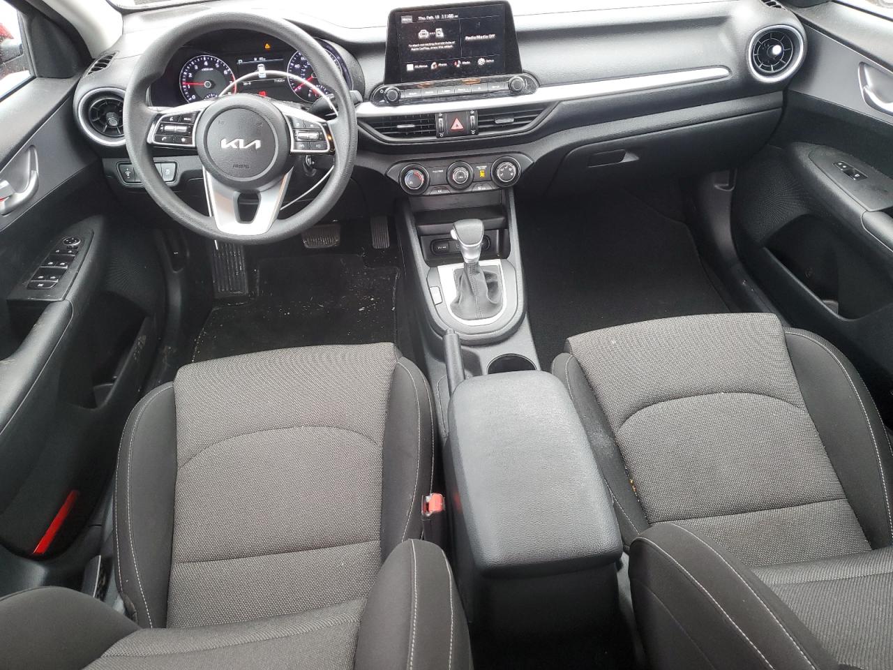 2023 Kia Forte - Image 8