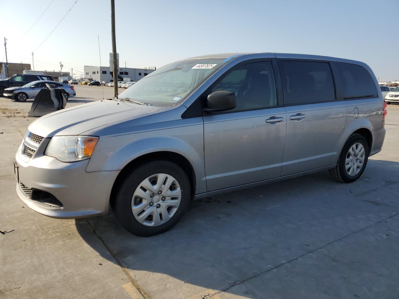 2018 Dodge Caravan - Image 1