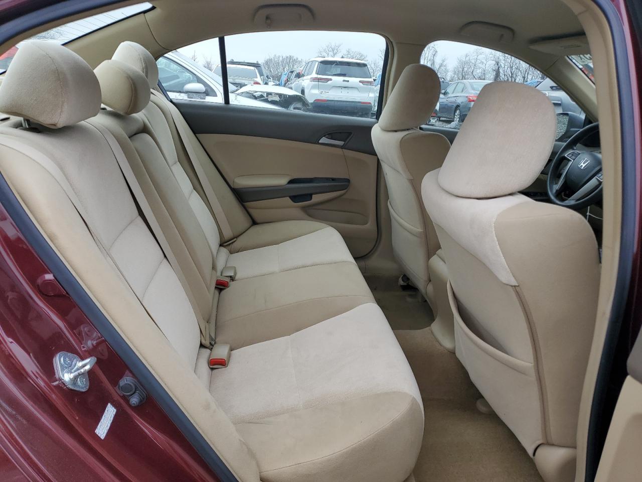 2009 Honda Accord - Image 11