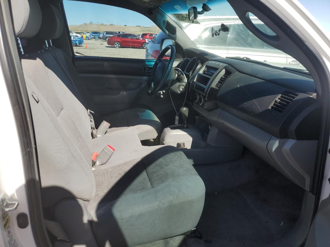 2009 Toyota Tacoma - Image 10