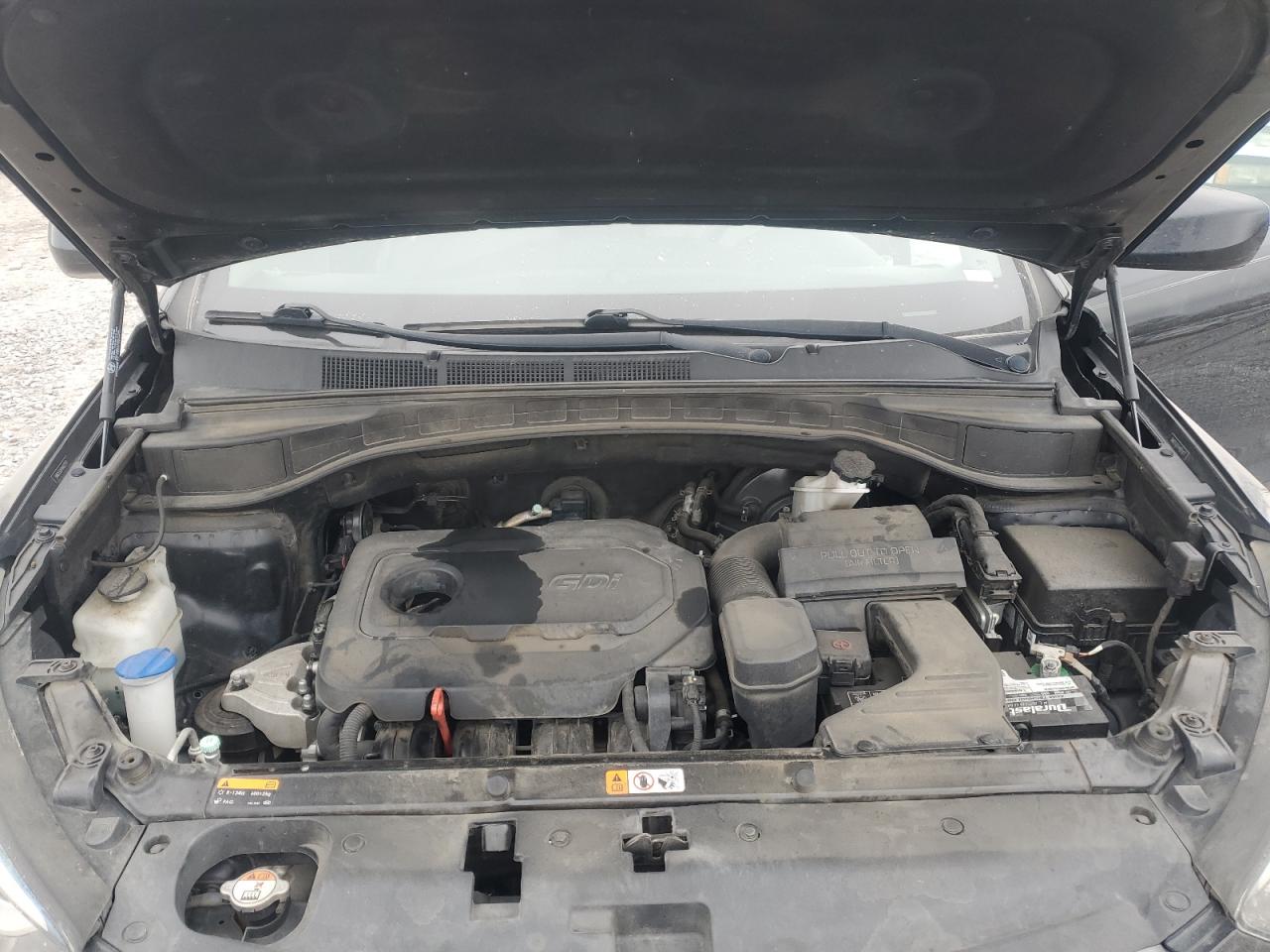 2017 Hyundai Santa Fe - Image 14