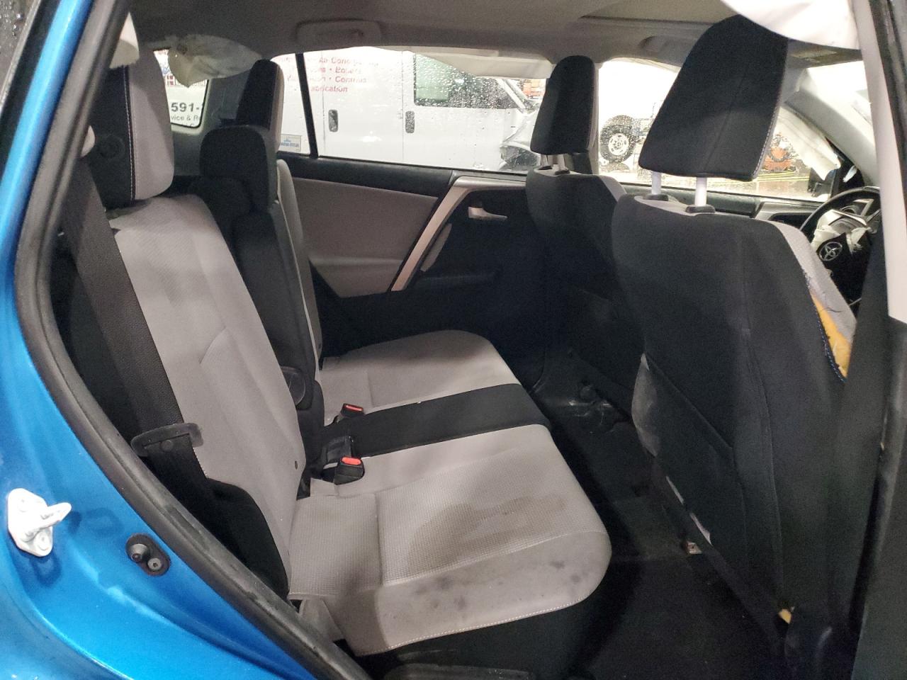 2018 Toyota RAV 4 - Image 11