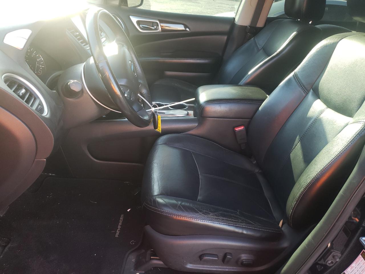 2014 Nissan Pathfinder - Image 7