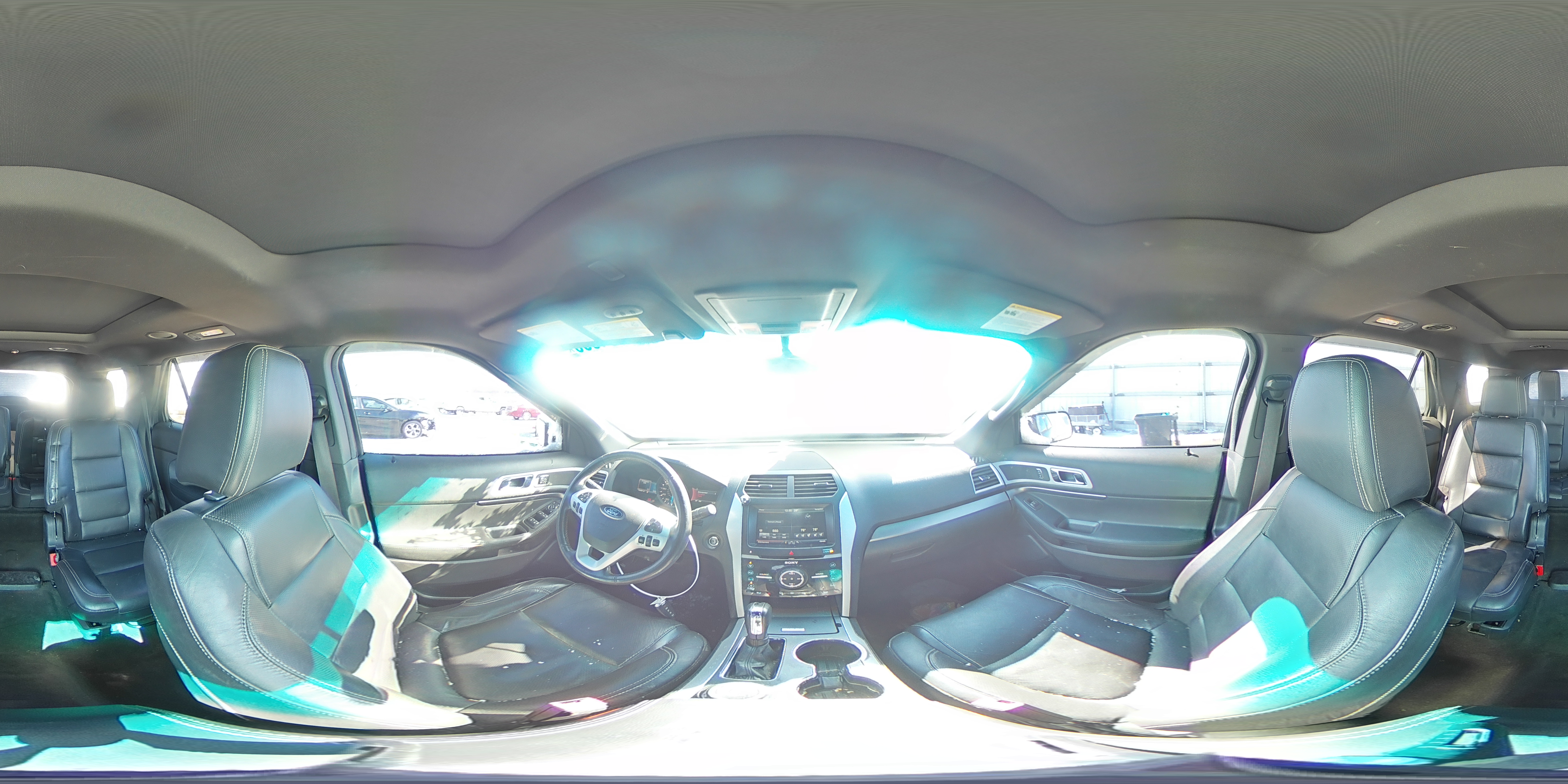 2015 Ford Explorer - Image 14