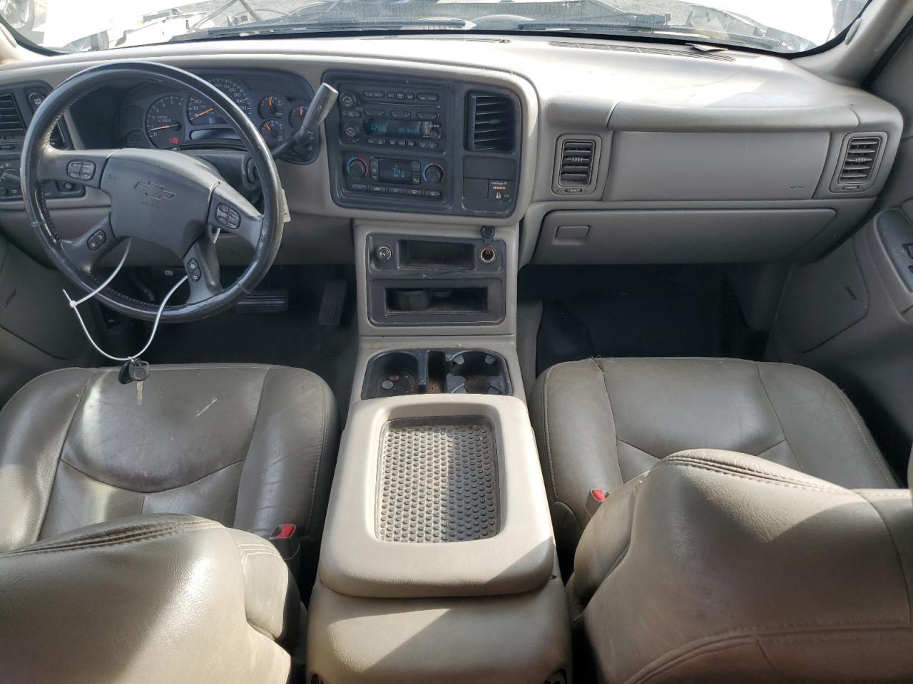 2004 Chevrolet Silverado - Image 8