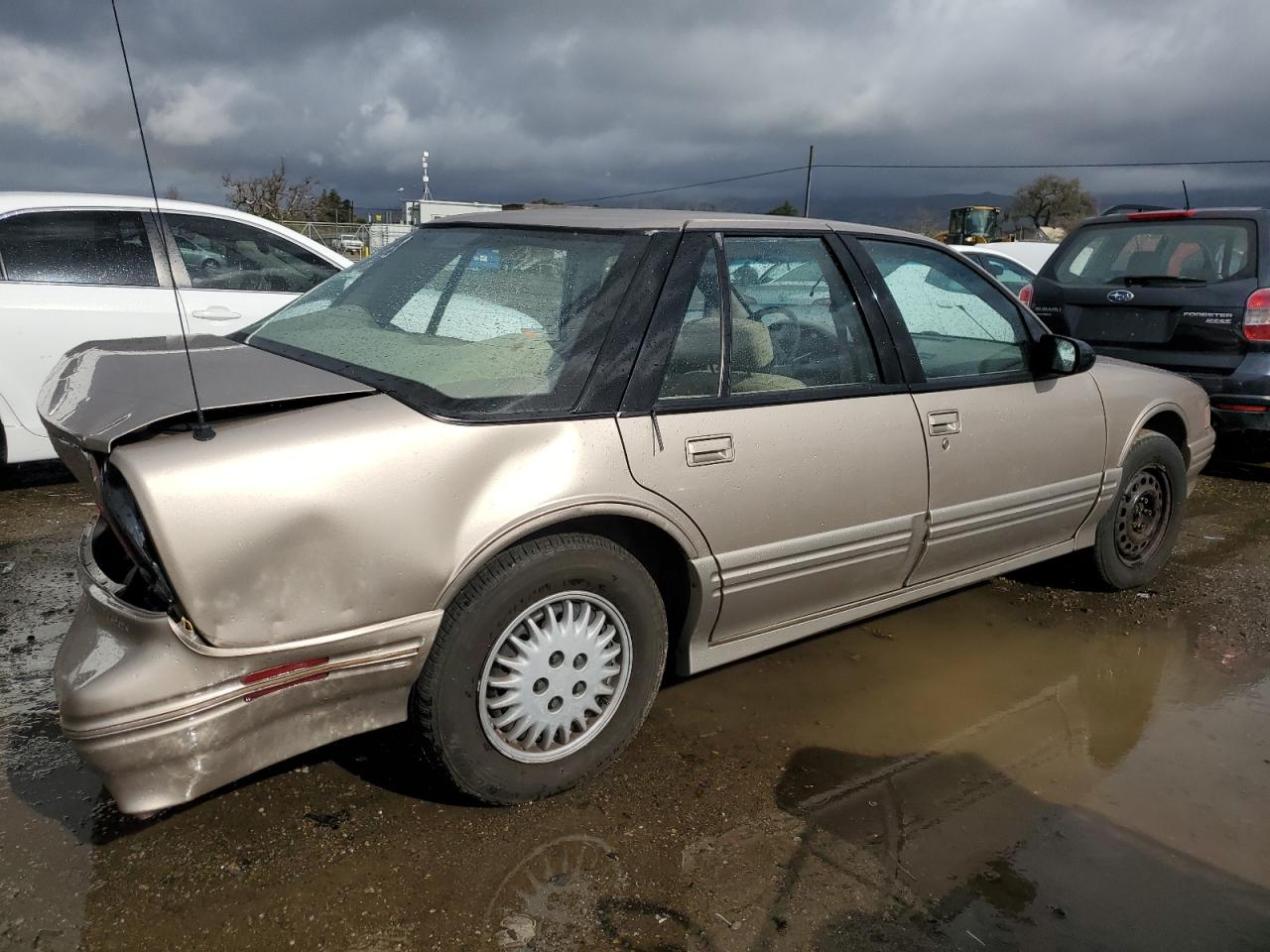 1996 Oldsmobile Cutlass - Image 3