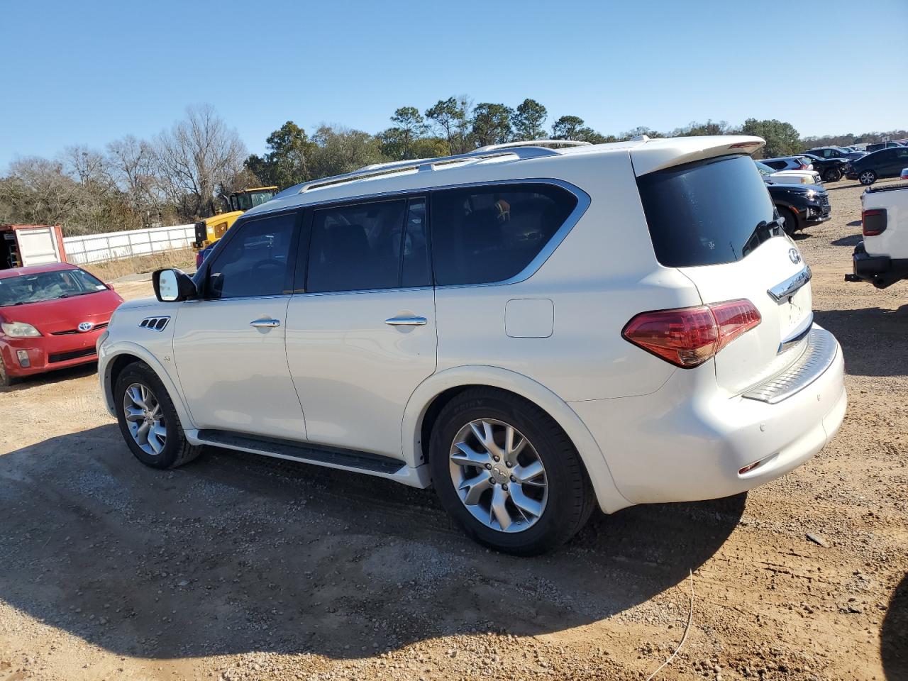 2014 Infiniti QX80 - Image 2