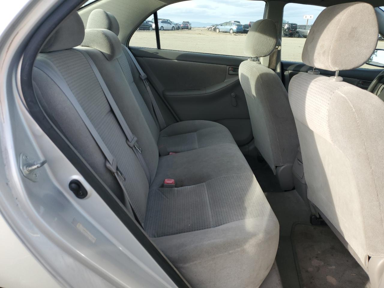 2005 Toyota Corolla - Image 10