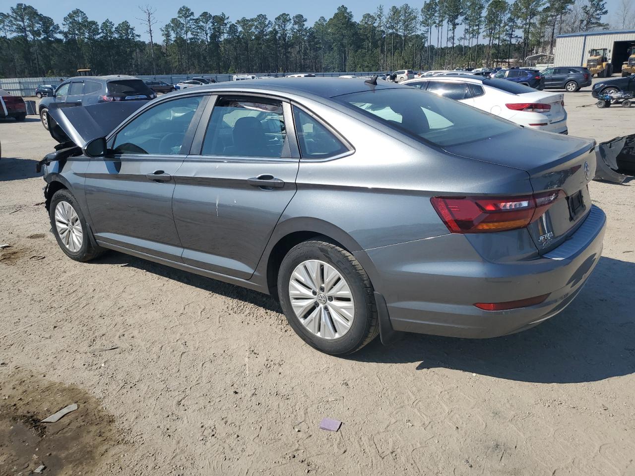 2019 Volkswagen Jetta - Image 2