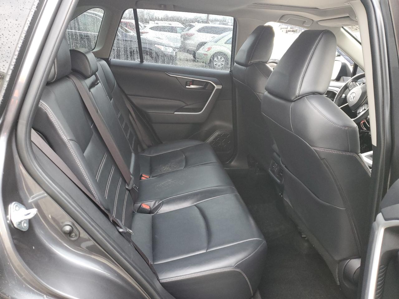 2019 Toyota RAV 4 - Image 11