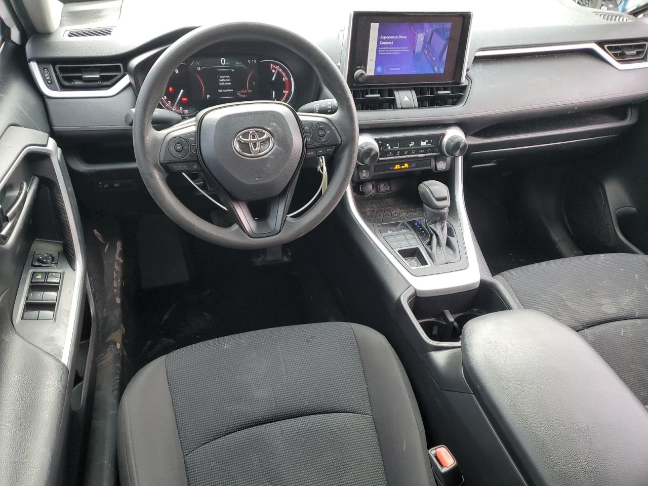 2023 Toyota RAV 4 - Image 8