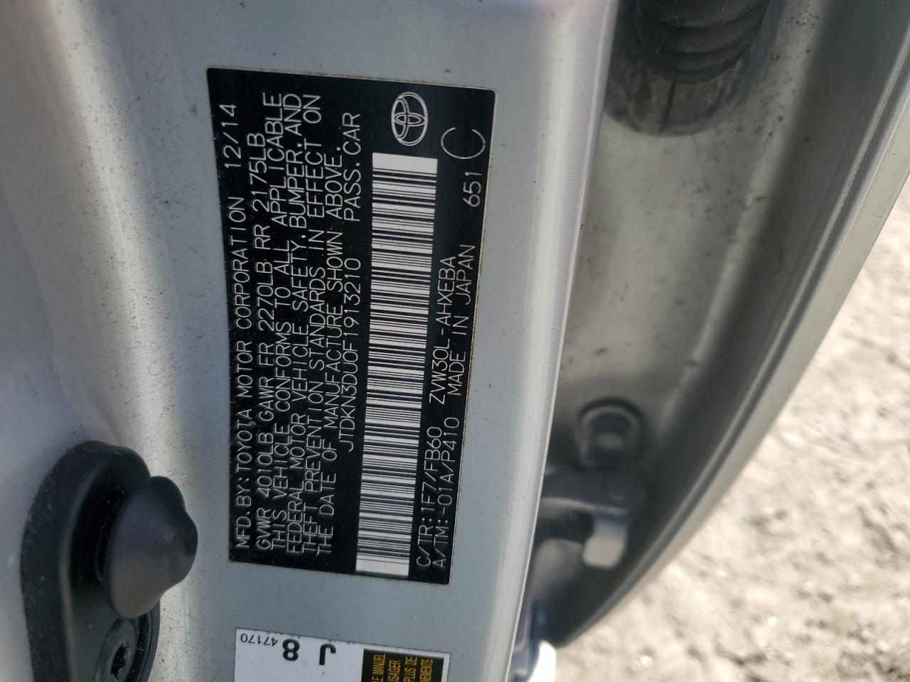 2015 Toyota Prius - Image 14
