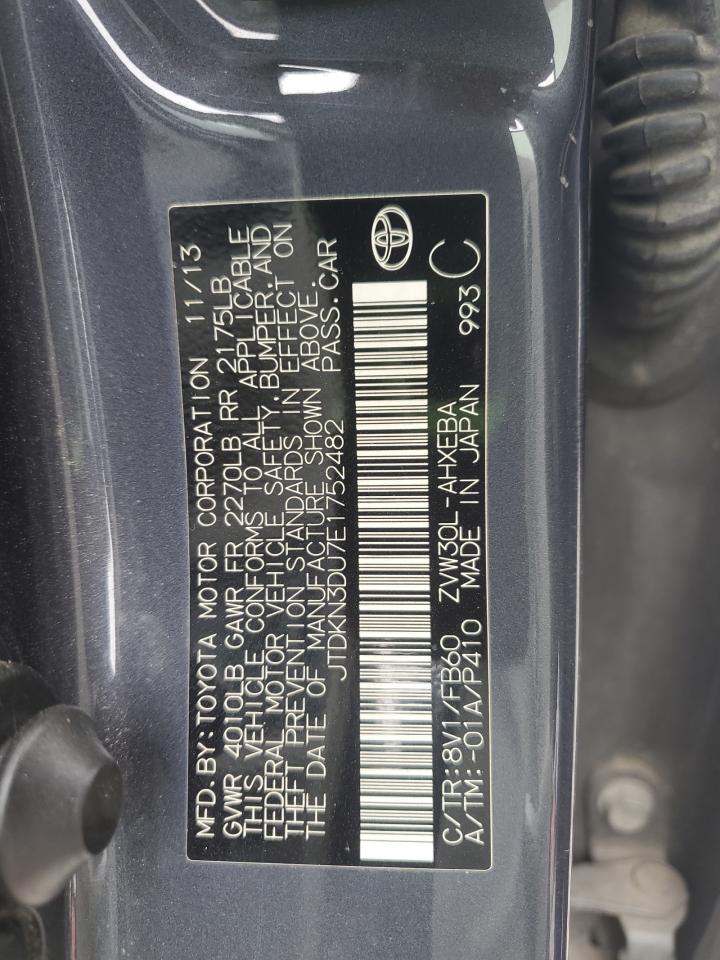 2014 Toyota Prius - Image 12