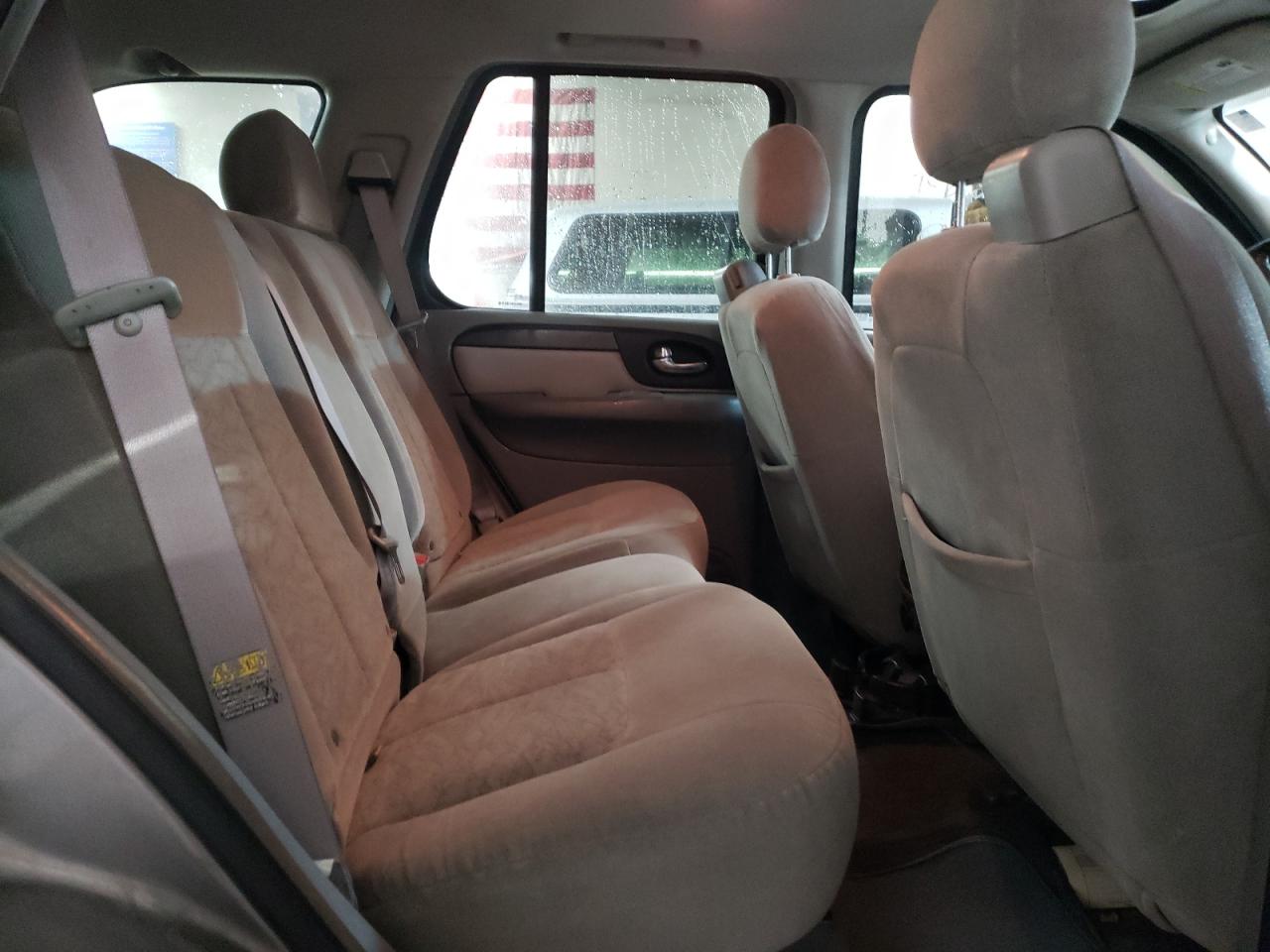 2006 GMC Envoy - Image 10
